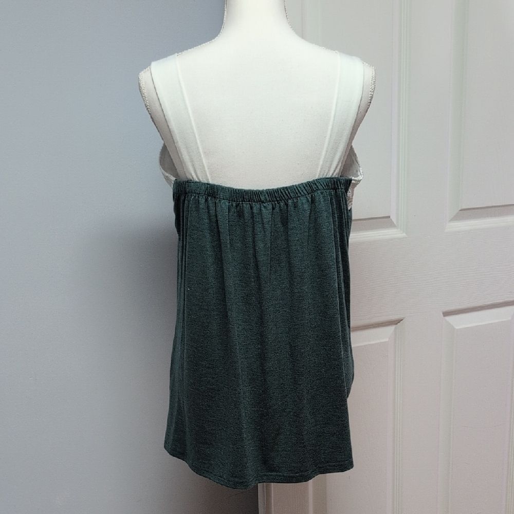 Heathered Green White Crochet Trim Wide Strap Elastic Fit Back Top Size XXL - Picture 2 of 6